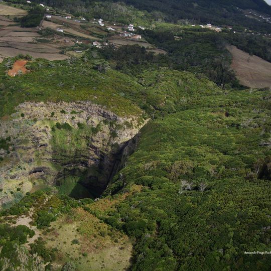 Cascata da Baía do Raposo