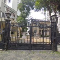 Edificação à Avenida Higienópolis, 436