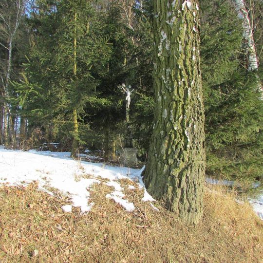 Kříž východně od Putimova u lesíka