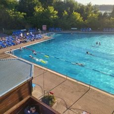 Warmwasser-Freibad