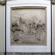 Karl-der-Große-Relief, Peterskirche
