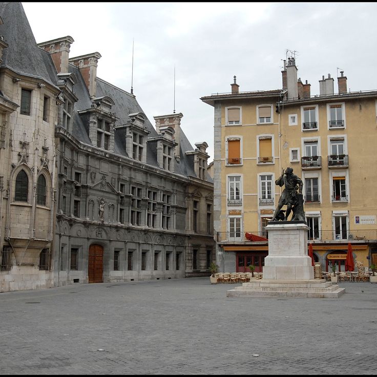 Plaza Saint André