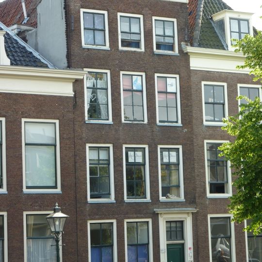 Oude Vest 107, Leiden