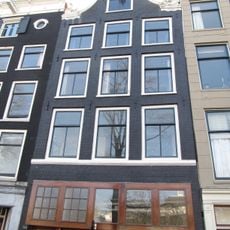 Huis met klokgevel